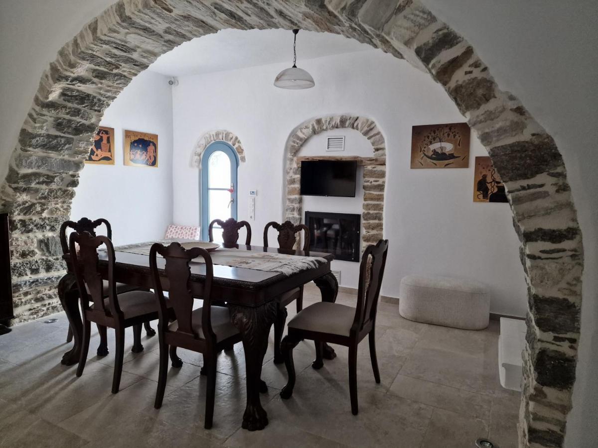 Pyrgos - Traditional House At Kaloxilos, Naxos Hébergement de vacances Khalkíon