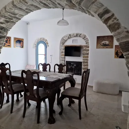 Pyrgos - Traditional House At Kaloxilos, Naxos Khalkíon Exterior photo