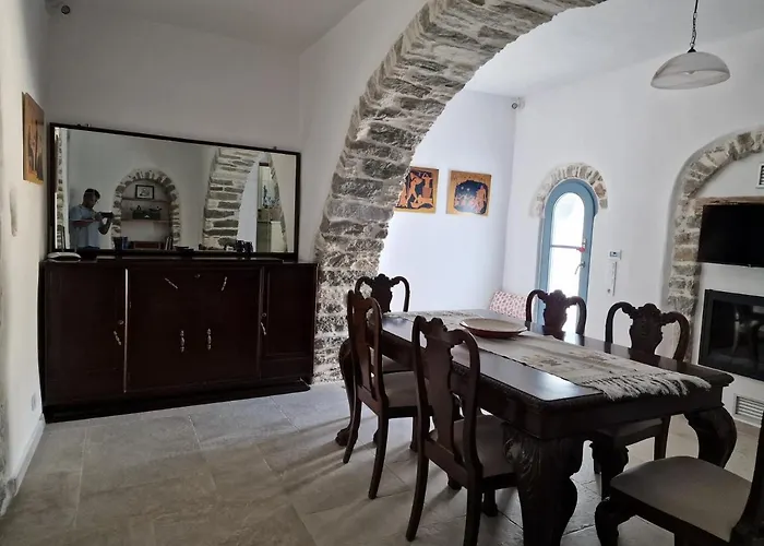 Pyrgos - Traditional House At Kaloxilos, Naxos